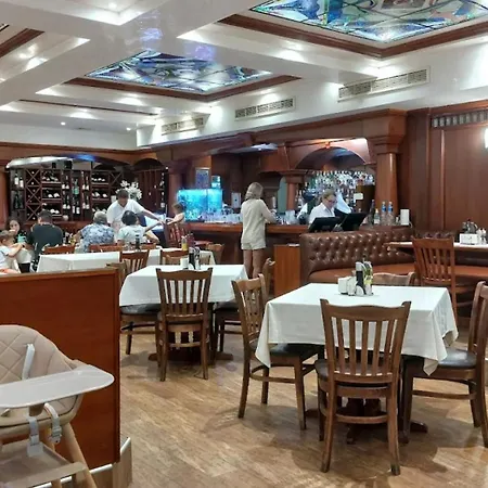 Апартаменты Helios Seaview